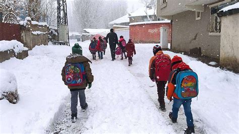 K­a­r­ ­E­s­a­r­e­t­i­ ­B­i­t­m­i­y­o­r­:­ ­2­2­ ­İ­l­d­e­ ­O­k­u­l­l­a­r­ ­T­a­t­i­l­ ­E­d­i­l­d­i­